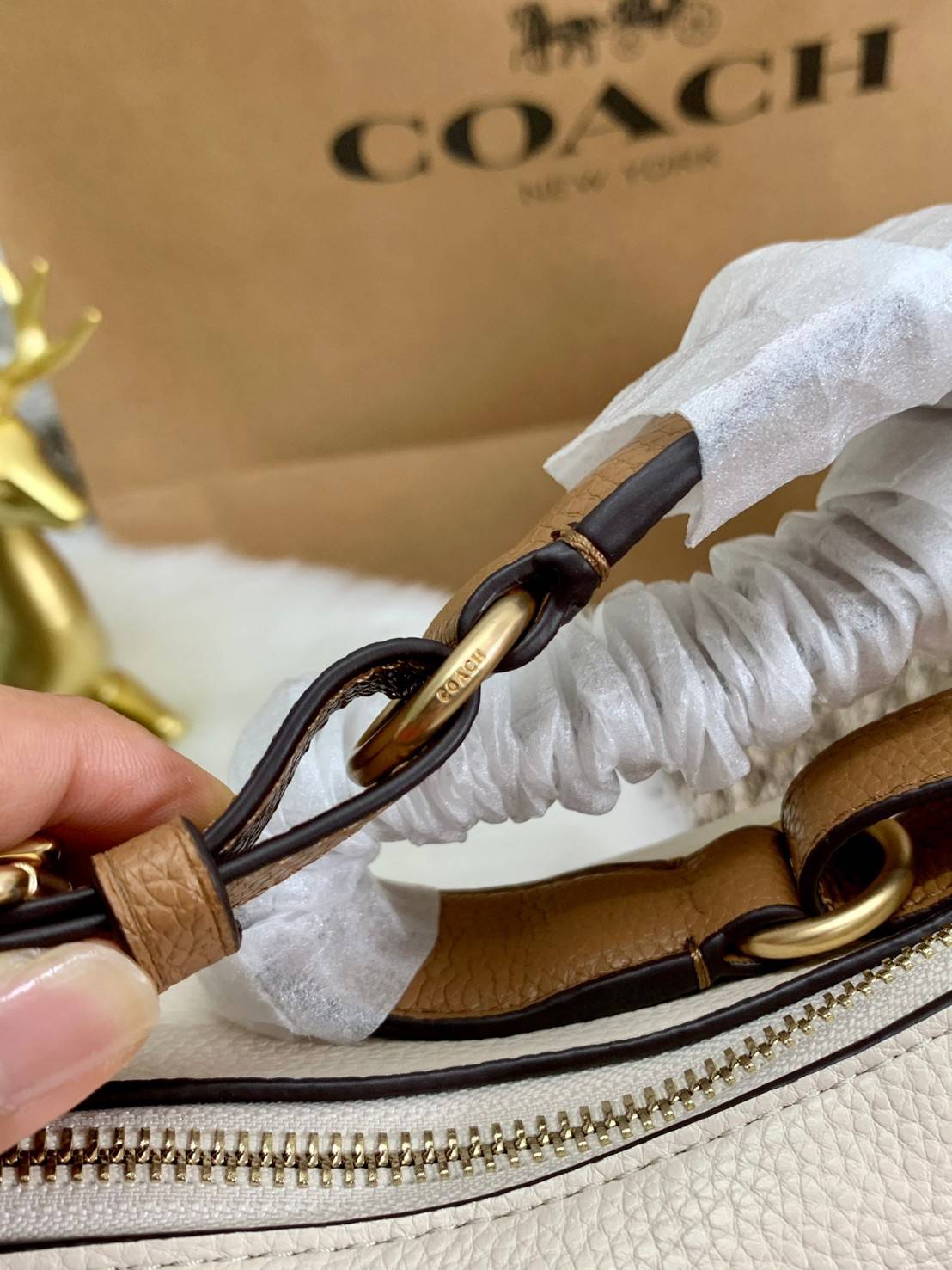 สินค้าออกใหม่ พร้อมคอลเลคชั่นสีใหม่ล่าสุดค่ะ! COACH RORI SHOULDER BAG ((C2855)) พร้อมส่งที่ไทย สวยก่อนใครแน่นอนค่ะ! กระเป๋าสะพายไหล่ หนังแท้ชั้นดีที่สุด หนังนิ่ม ทรงสวย หลงรักแน่นอนค่ะ😘