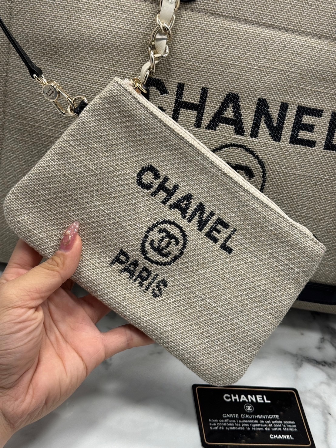 ORI หนังแท้ | Chanel Deauville Tote Bag กระเป๋าสะพายทรงโท้ทช้อปปิ้ง ใบใหญ่ ภายในโล่งกว้าง จุของได้เยอะ