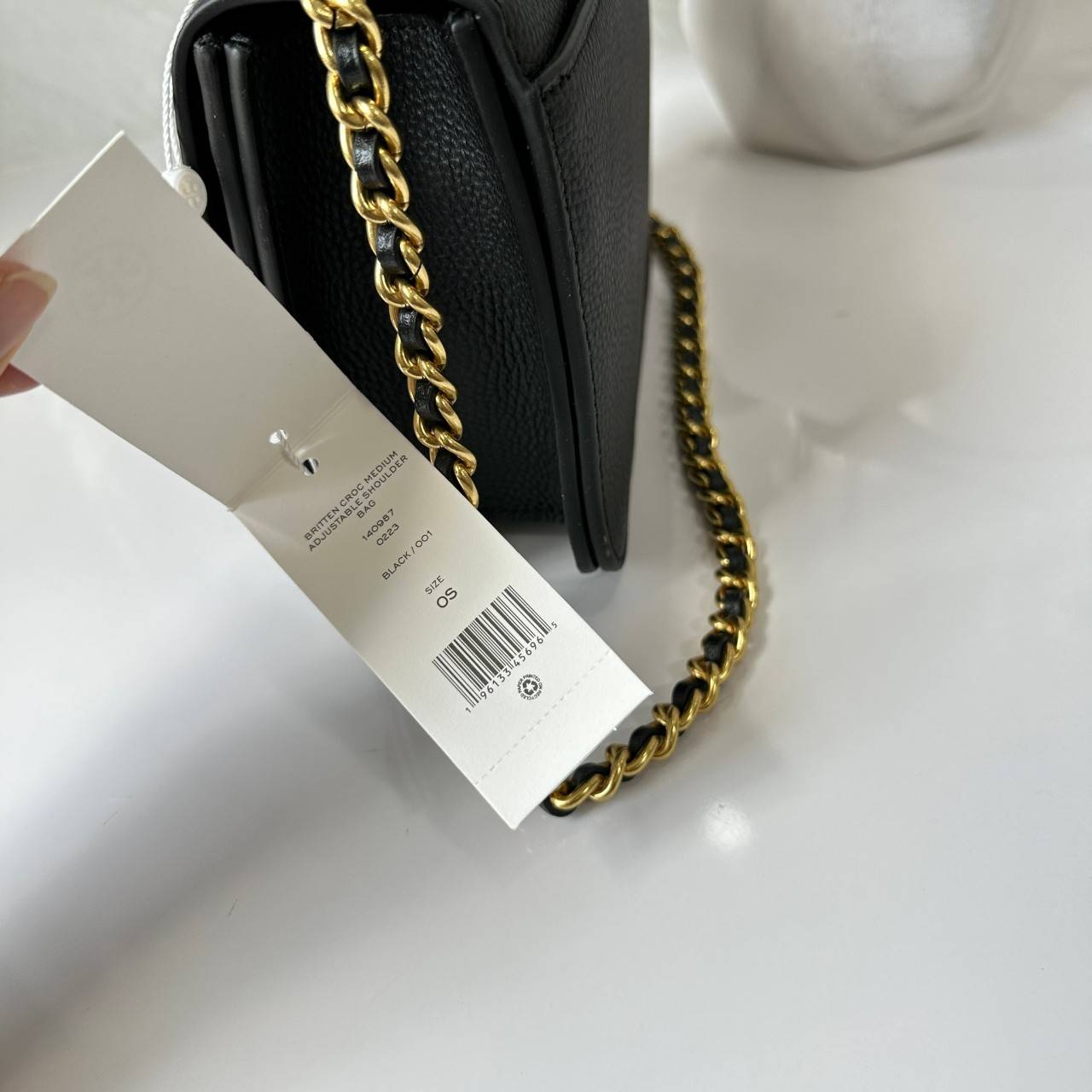 Tory Burch Britten Small Convertible Shoulder Bag คอลเลคชั่นใหม่สุดเรียบหรู กระเป๋าสะพายไหล่หรือสะพายข้าง วัสดุหนังอย่างดี