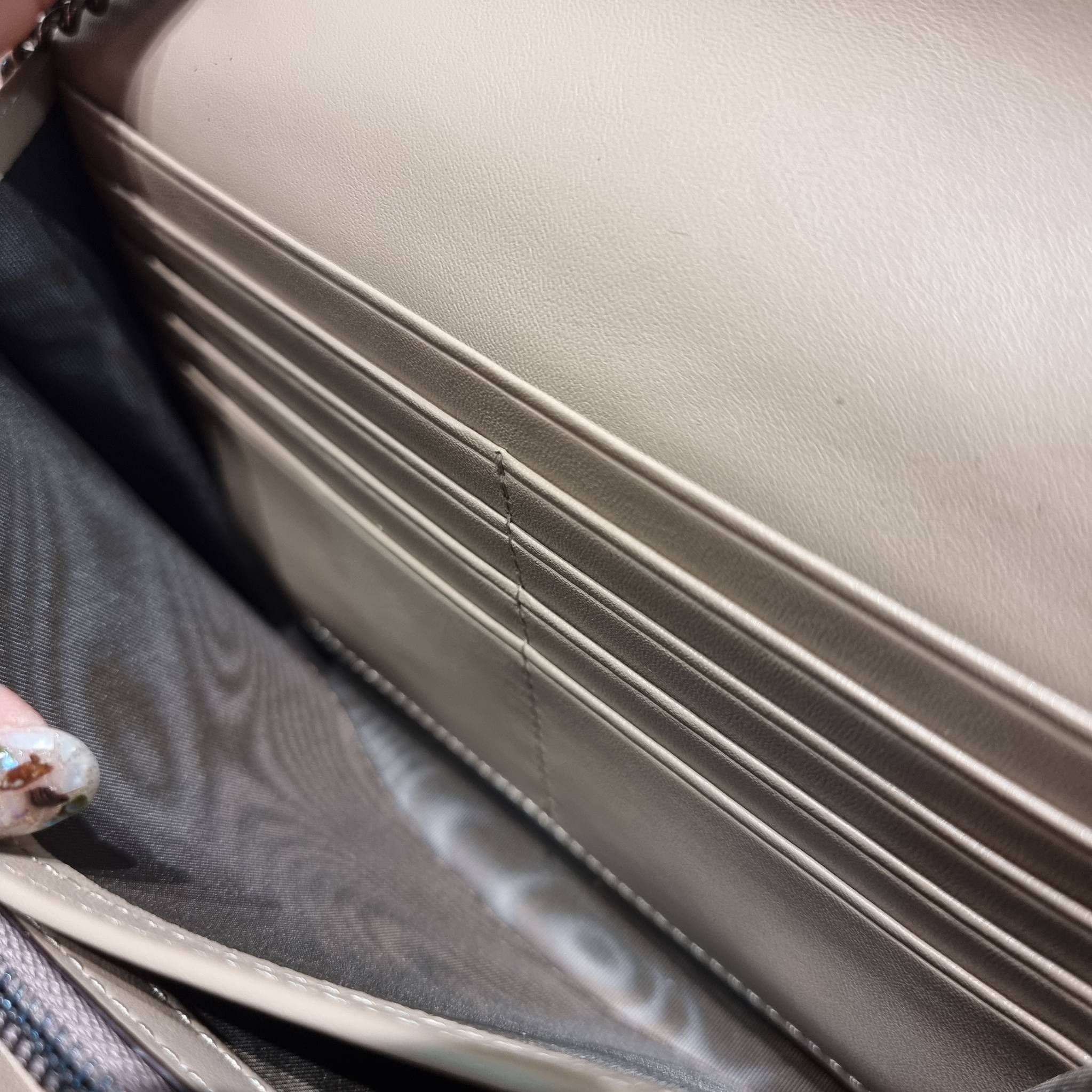 Dionysus GG Supreme chain wallet / Gucci woc dionysus chain bag พร้อมส่ง กระเป๋าสะพาย crossbody คลาสสิควินเทจ ดึงดูดและสะกดสายตาด้วยอะไหล่ดีเทลหรูรูปหัวสิงโต ถือเป็นคลัชท์ หรือสะพายก็อัพลุคหรูได้อีก