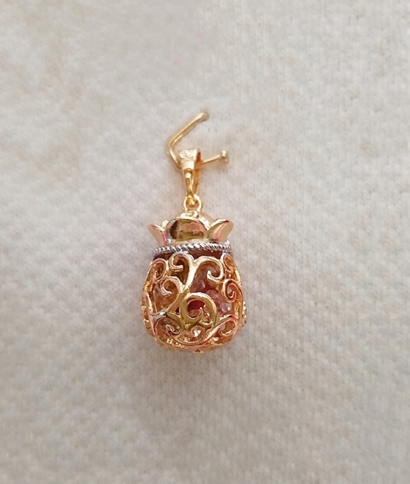 จี้ถุงทองนพเก้าประดับเพชรCZ เสริมดวงค้าขายค่ะ