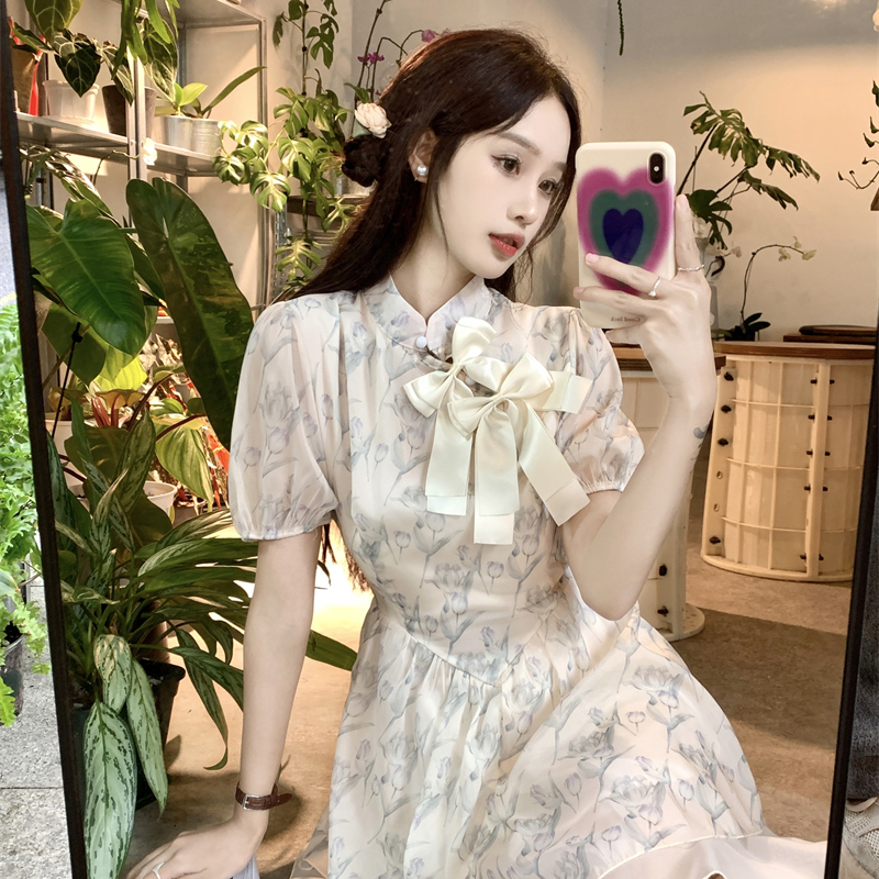 พร้อมส่ง 👩🏻🍳🥩 Fernanda dress เดรสคอจีนแต่งโบว์พิมพ์ลายดอก (IN38519)