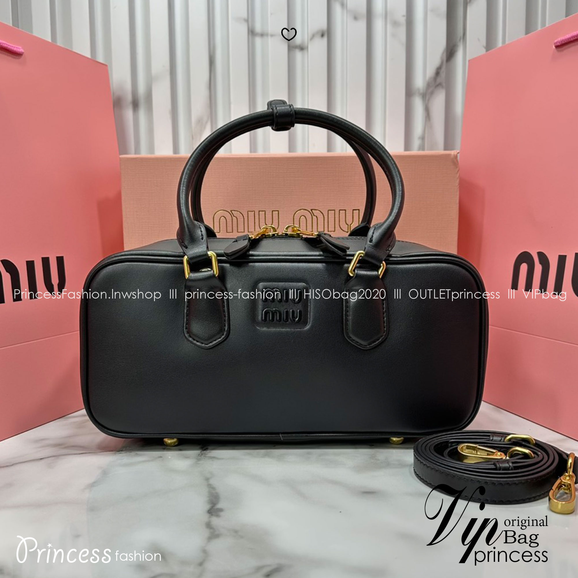 ORI หนังแท้ | MIU MIU Arcadie leather bag Large 27cm กระเป๋าสะพายทรงโฮโบใบใหญ่ ลุคลูกคุณหรูหราน่ารักๆเก๋ๆ สวยดูแพง หูจับในตัวง่ายและสะดวกพกพา มาพร้อมสายสะพายข้างภายในโล่งกว้างมาก