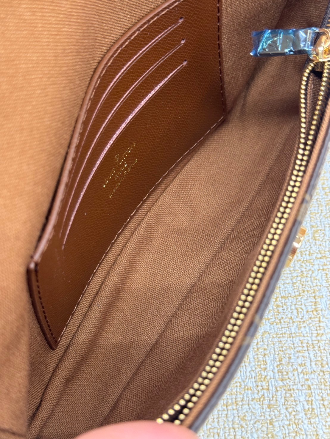 LV Wallet on Chain Ivy / LV IVY BAG กระเป๋าสะพายรุ่นยอดนิยม ใช้งานได้ทั้งธีมกลางวันและกลางคืน สวยหรู ดูแพงที่ถูกต้องมาก เกรดออริ 1:1 ใช้งานต่างประเทศได้