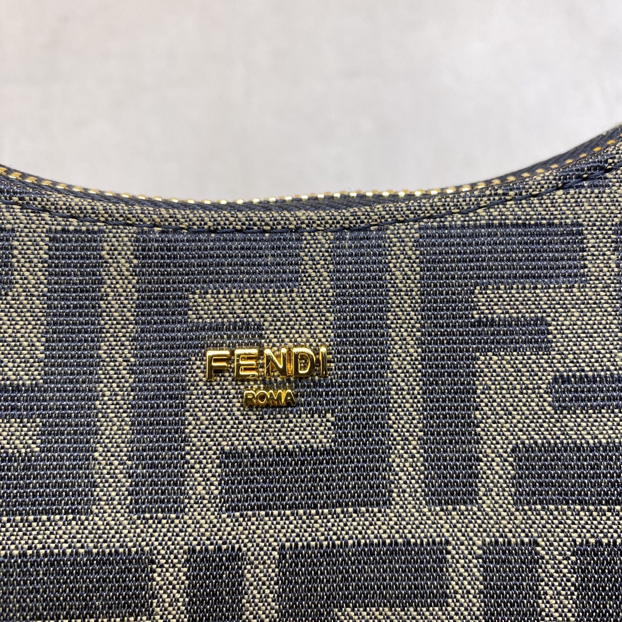 FENDI Mini Fendessence bag กระเป๋าถือลายโมโนแกรมรุ่นใหม่ 🧡 เกรดออริจินอล 1:1 สลับแท้ ใช้งานต่างประเทศได้