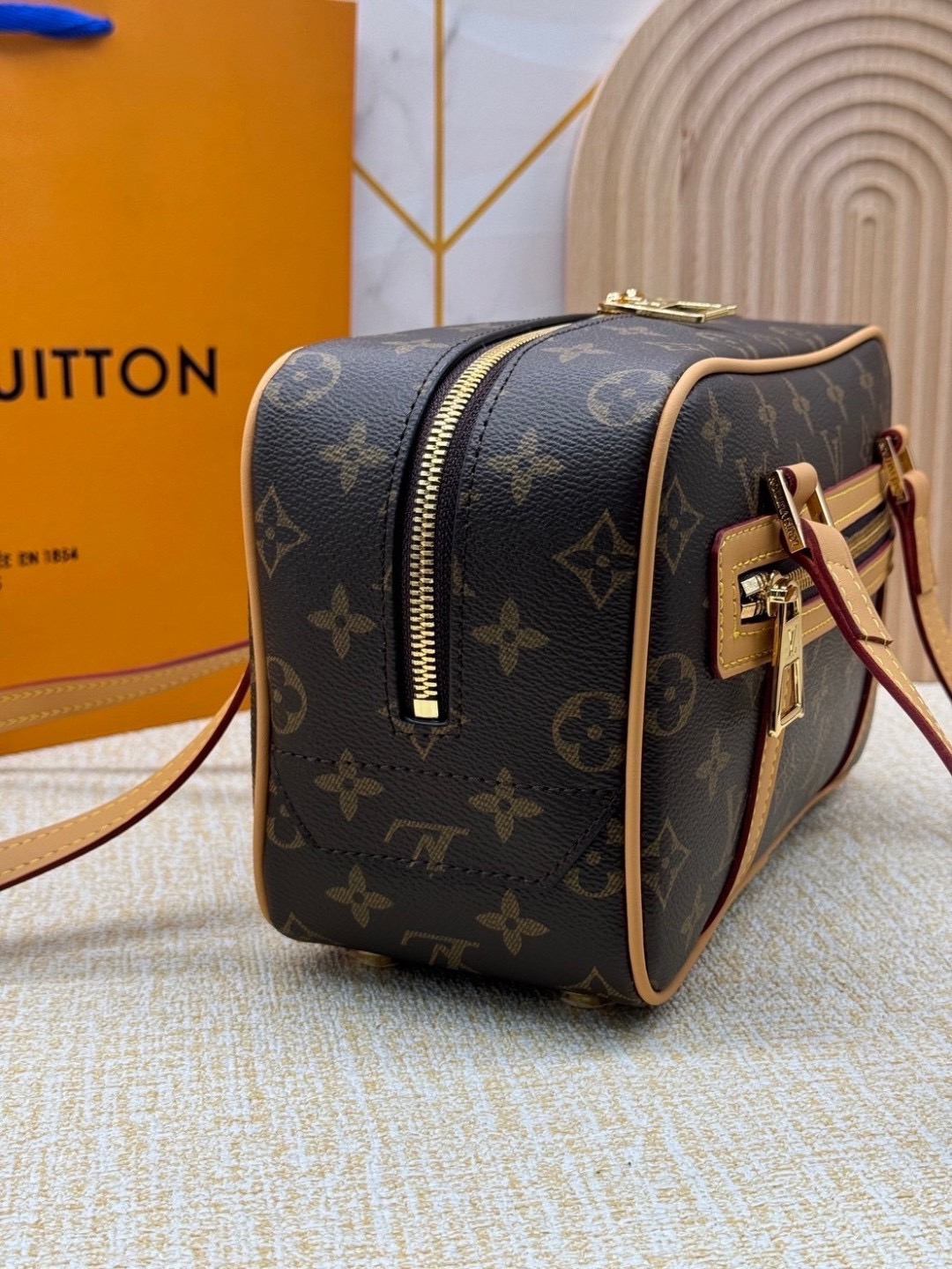 LV Cite 2022 Monogram Canvas Handbags กระเป๋าสะพายรุ่นวินเทจยอดนิยม ไฮคลาสตลอดกาล เกรดออริ 1:1 ใช้งานต่างประเทศได้