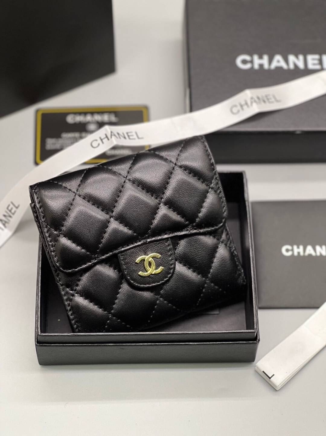CHANEL Wallet Tri-fold Caviar / Chanel Short Wallet หนังเรียบ กระเป๋าสตางค์ชาแนลใบสั้น เกรดออริจินอล ภาพถ่ายจากงานขายจริง ใช้งานต่างประเทศได้