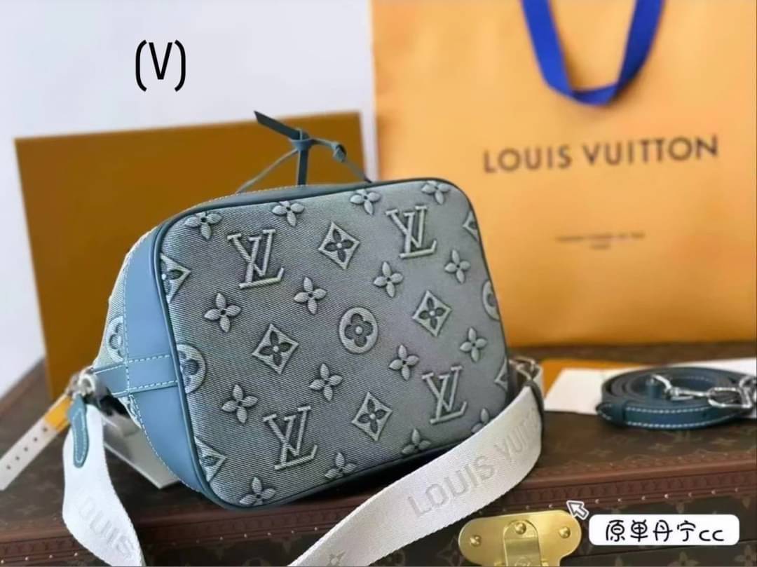 LV Nano Noé Denim Vintage Bag / LV Bucket Bag กระเป๋าทรงบัคเก็ตเดนิมสไตล์วินเทจ รุ่นใหม่ปั้มลายโมโนแกรมบนเดนิมสุดไอคอนิก ที่ใครเห็นต้องเป็นคลั่งรัก ผู้ดี หรูหราได้ทุกลุค ทุกสไตล์