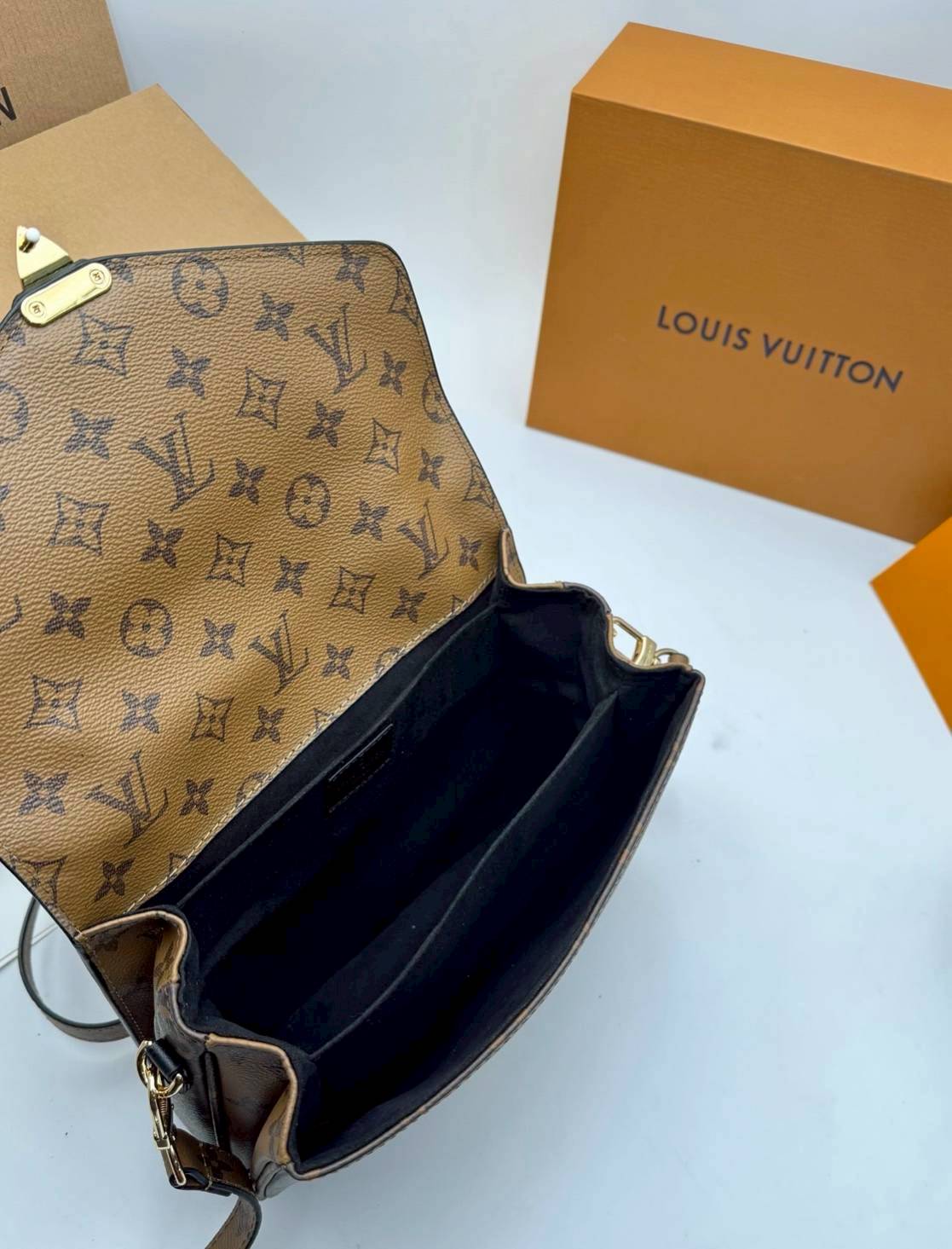 LV Pochette Métis bag กระเป๋าถือ/สะพายทรงสวย คลาสสิค ดีไซน์เรียบง่าย แต่แฝงความหรู ยกระดับให้ตัวเอง กับไอเท็มสุดเลิศ ที่สาวๆตามหา วัสดุหนังแคนวาสคุณภาพดี