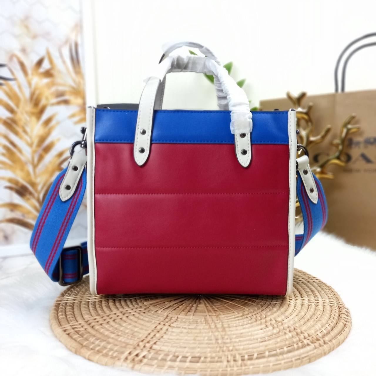 COACH CASUAL STYLE STREET STYLE 2WAY PLAIN LEATHER ELEGANT STYLE (C6958 C6852) 🌺 ที่สุด! ของที่สุด!! กระเป๋าถือ กระเป๋าสะพายรูปทรงสุดฮิต สุดคลาสสิค รุ่น UNISEX ที่ชิคๆ สบายๆ ได้ทั้งชายและหญิง// วัสดุหนังแท้ทั้งใบ ตัดเย็บด้วยหนังเนื้อนุ่มพิเศษ หนา 