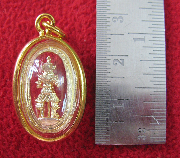 สินค้าหมดค่ะ จี้ท้าวเวสสุวรรณเนื้อทองล้อมเพชรเลี่ยมทองไมครอนพร้อมใบคาถาค่ะ