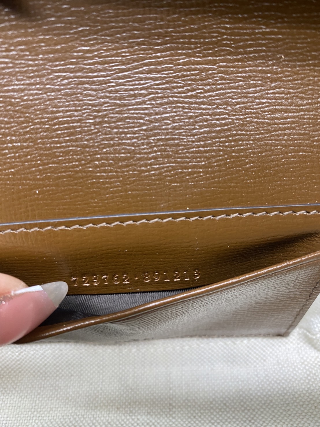 GUCCI GG top handle mini bag with Web in Brown เกรดเทพออริจินอล 1:1 ใช้งานต่างประเทศได้ รุ่นใหม่ล่าสุด ฉลองปีกระต่ายด้วยความสดใส เริ่มต้นปีกระต่ายและฤดูใบไม้ผลิอย่างสดใส GG