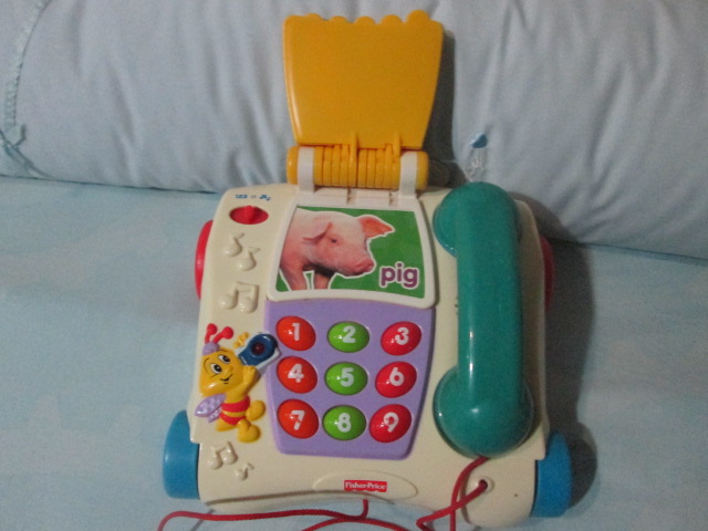 Fisher Price Counting Friends Phone ของเล่นเสริมพัฒนาการสำหรับเด็กมือสอง
