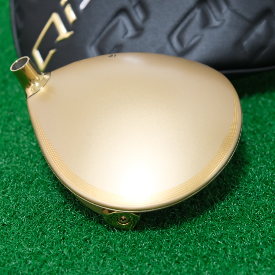 2025 TAYLORMADE QI35 MAX DESIGNER SERIES MATTE GOLD 9.0* DRIVER - HEAD ONLY + HEADCOVER