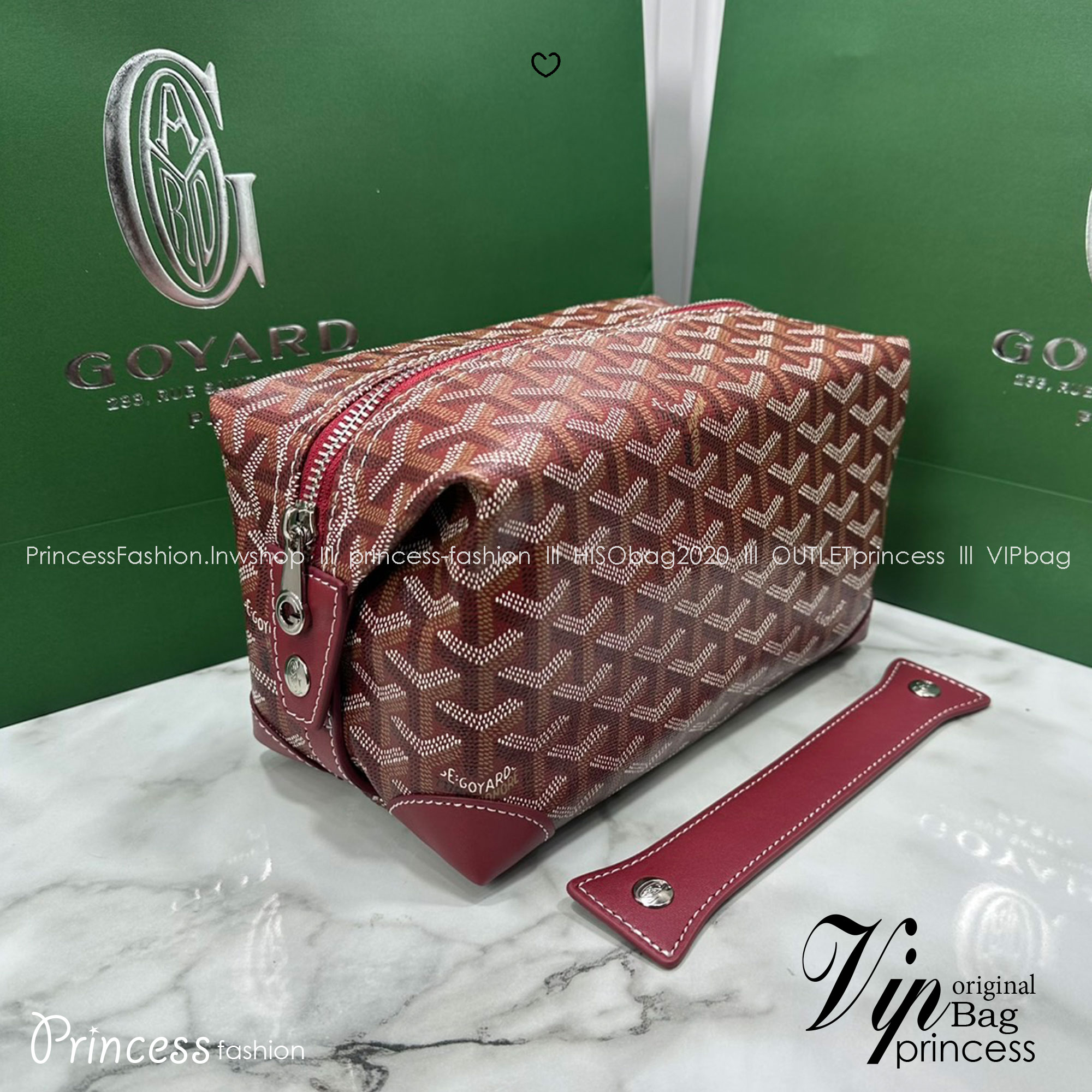 ORI หนังแท้ | Goyard Bowling 25 Toiletry Bag / Goyard Pouch กระเป๋าทรงพอช พร้อมสายถือจับถนัดมือใช้งานง่ายกะทัดรัด ตอบโจทย์ความเรียบง่ายแต่คลาสสิก ใช้ได้ทั้งชายหญิง หรูหรา ติดแกรมที่สุด เป็นรุ่นตามหา ที่ตอนนี้มีพร้อมส่งแล้วค่า