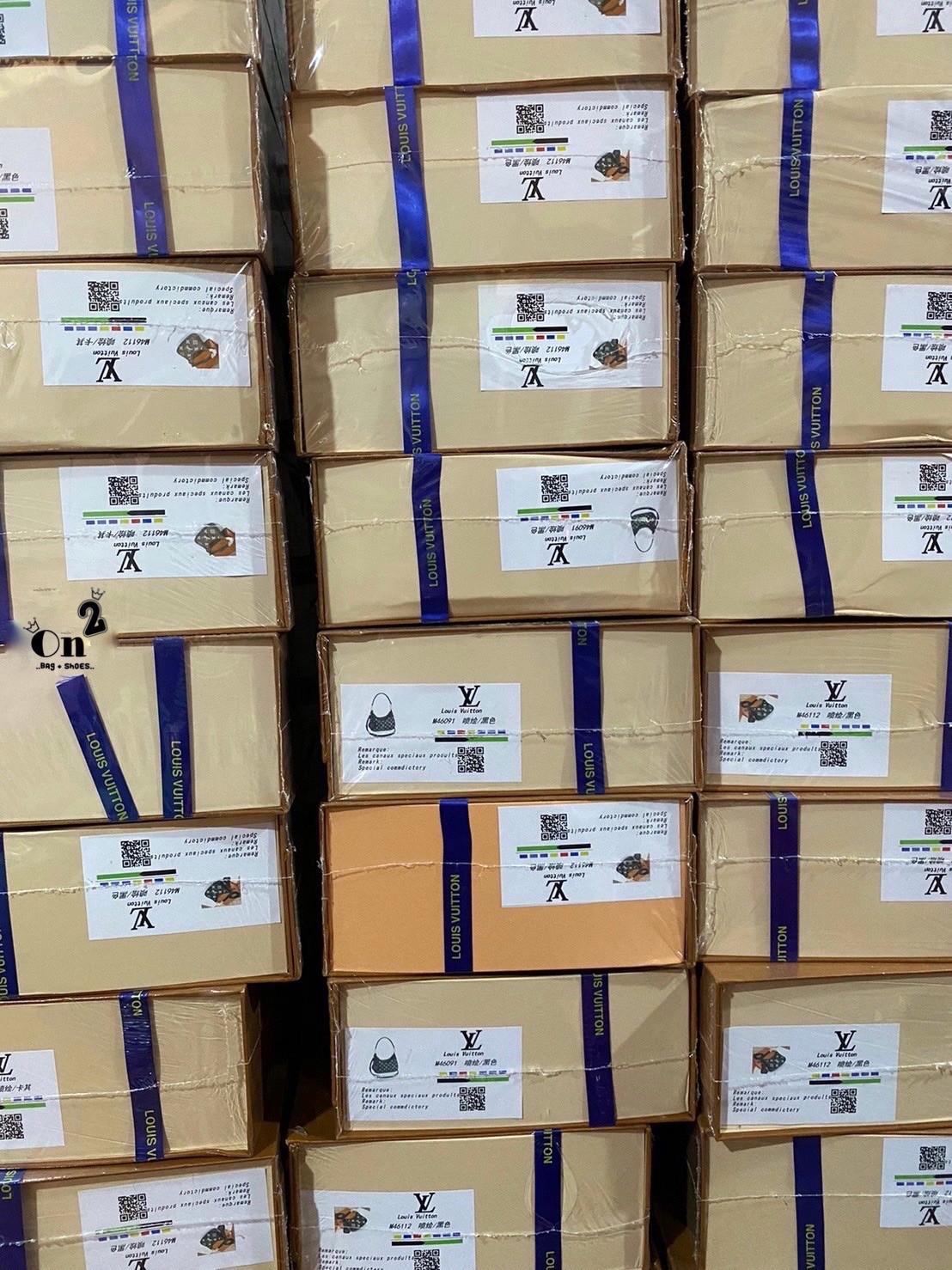 LV Replica Bagatelle BB Leather Hobo Bag / LV Bagatelle BB bag กระเป๋าสะพายสุดหรู มาใหม่ชนช้อปค่า ใบเล็กซิปบน หนังลายโมโนแกรม งานสวยเป๊ะที่สุดเป๊ะทุกมุม ปั้มทุกจุด ใช้ได้ Everyday Look เลยค่า ดีไซน์ทรงคลาสสิค มาพร้อมสายสะพายยาวงานจริงสวยทุกมุมเป๊ะปังมากค่