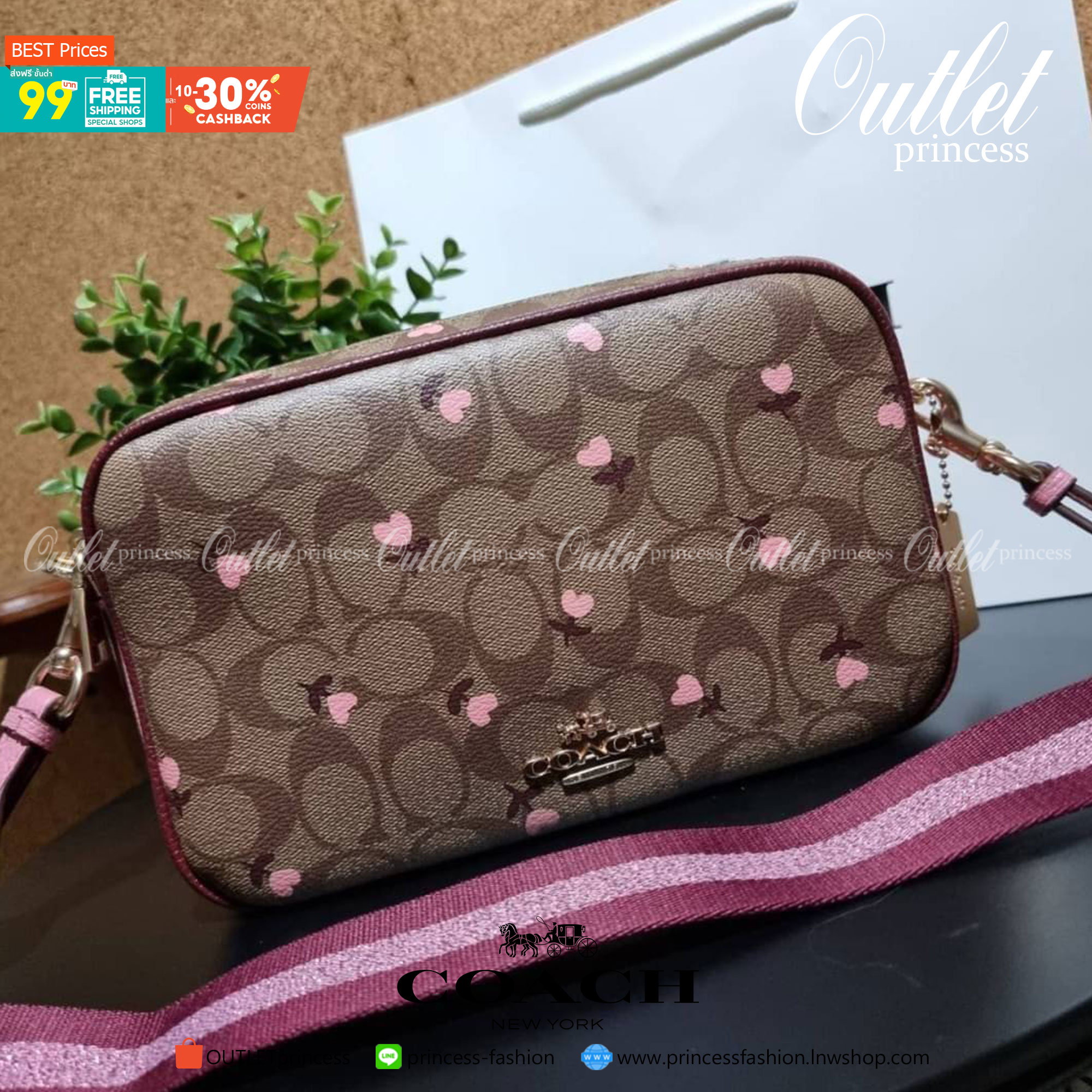 COACH C3239 JES CROSSBODY IN SIGNATURE CANVAS WITH HEART FLORAL PRINT กระเป๋าสะพายข้าง รุ่น 2 ซิป ใบใหญ่ ดีไซน์น่ารักมุ้งมิ้ง น่าใช้สุดๆ ทรงสวยใช้ง่ายได้ทุกโอกาส วัสดุแคนวาสเคลือบลาย เปิด-ปิดด้วยซิป 2 ช่องหลัก ใช้งานง่าย มาพร้อมสายสะพาย crossbody สีชมพูหว