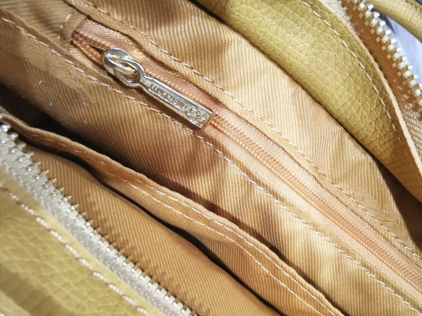 ของแท้ 💯% LONGCHAMP MINI MAILBOX TOP HANDLE BAG กระเป๋าถือหรือสะพายรุ่นหายากดีไซน์คลาสสิควัสดุ yellow