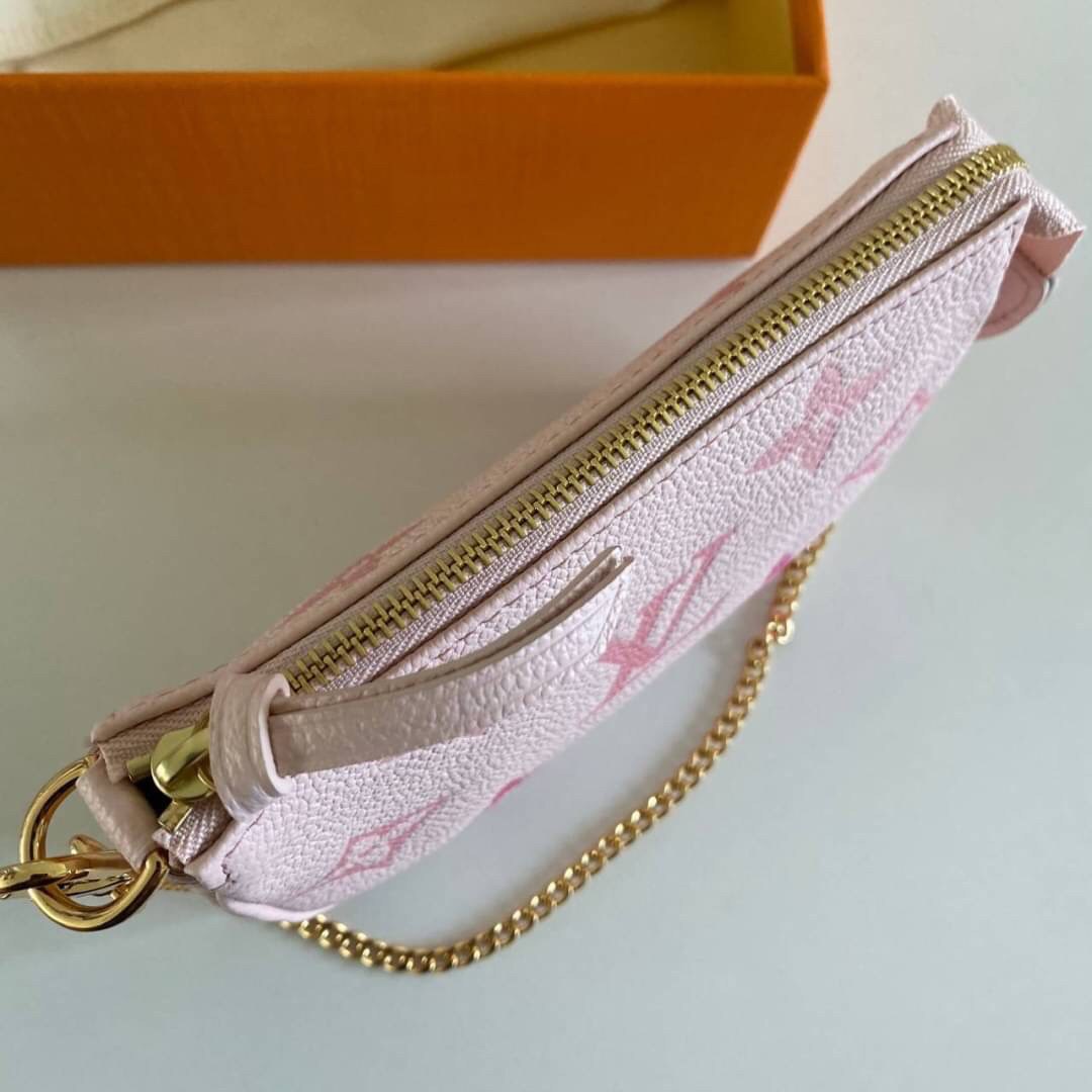 พรีเมี่ยมกิ๊ฟแท้ 100% 】พร้อมส่งที่ไทย!! ที่นี่ที่เดียว Louis Vuitton Mini Shoulder Bag Pink Pastel งานหนังแท้ทั้งใบ สีพาสเทลสวยละมุนมากค่ะ มีจำนวนจำกัดนะคะ