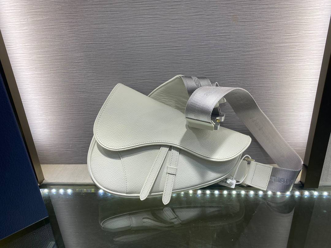VIP 】หนังแท้ CHRISTIAN DIOR SADDLE BAG White Grained Calfskin