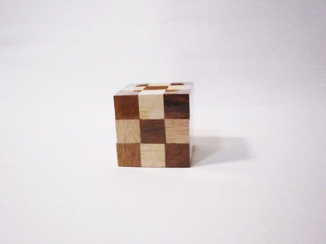 เกมลูกบาศก์งู( snake cube) ขนาดเล็ก