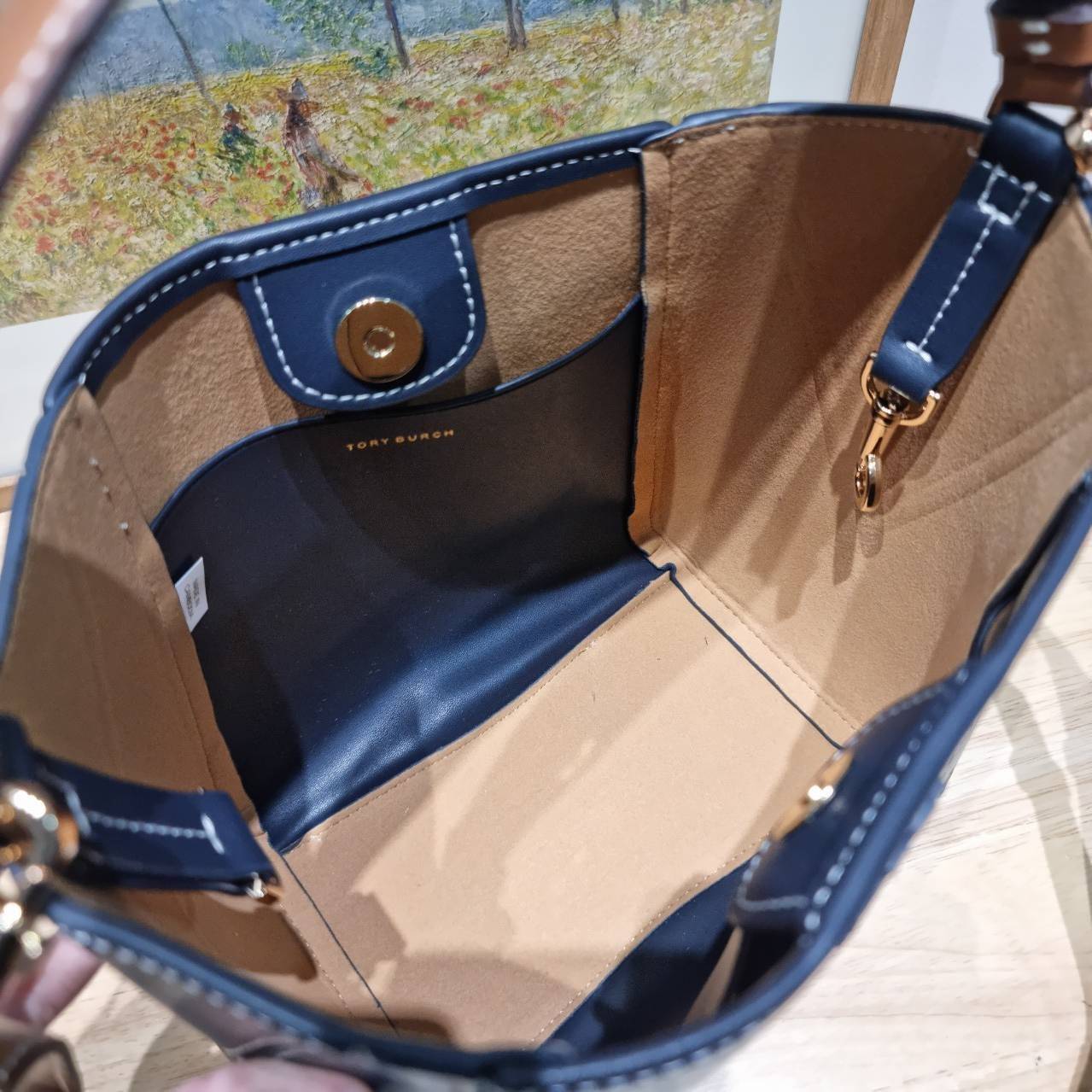 TORY BURCH SMALL T MONOGRAM MCGRAW BUCKET BAG กระเป๋าทรงบัคเก็ตโมโนแกรม เกรดออริ สลับแท้ 1:1 ใช้งานต่างประเทศได้