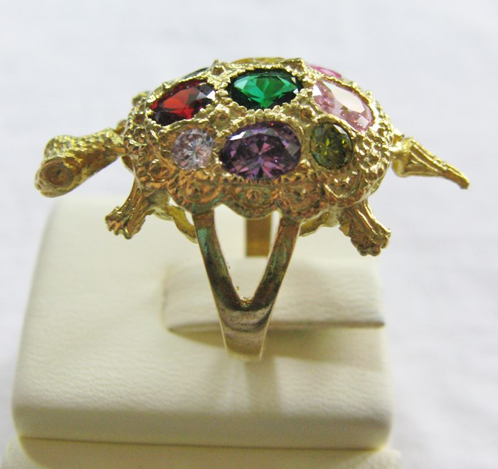 สินค้าหมดค่ะ แหวนเต่าดุ๊กดิ๊กพลอยนพเก้าหัวหางกระดิกได้ เสริมสิริมงคล อายุยืน ค้าขายร่ำรวย แบบ1ค่ะ