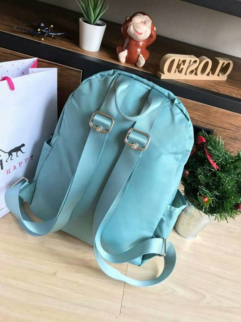 KIPLING IMMIN BACKPACK อีกcollection!ของรุ่นImmin กระเป๋าเป้สะพาย วัสดุPolyamide100% กันน้ำได้ ขนาดกำลังดี ใช้งานได้ทุกวัน เปิดปิดด้วยซิปคู่ ภายในมีช่องแยกเป็นสัดส่วน ประดับพวงกุญแจรุปหัวใจลายหินอ่อน ถอดแยกใช้งานได้ ราคาสุดคุ้มเลยคร้า!!