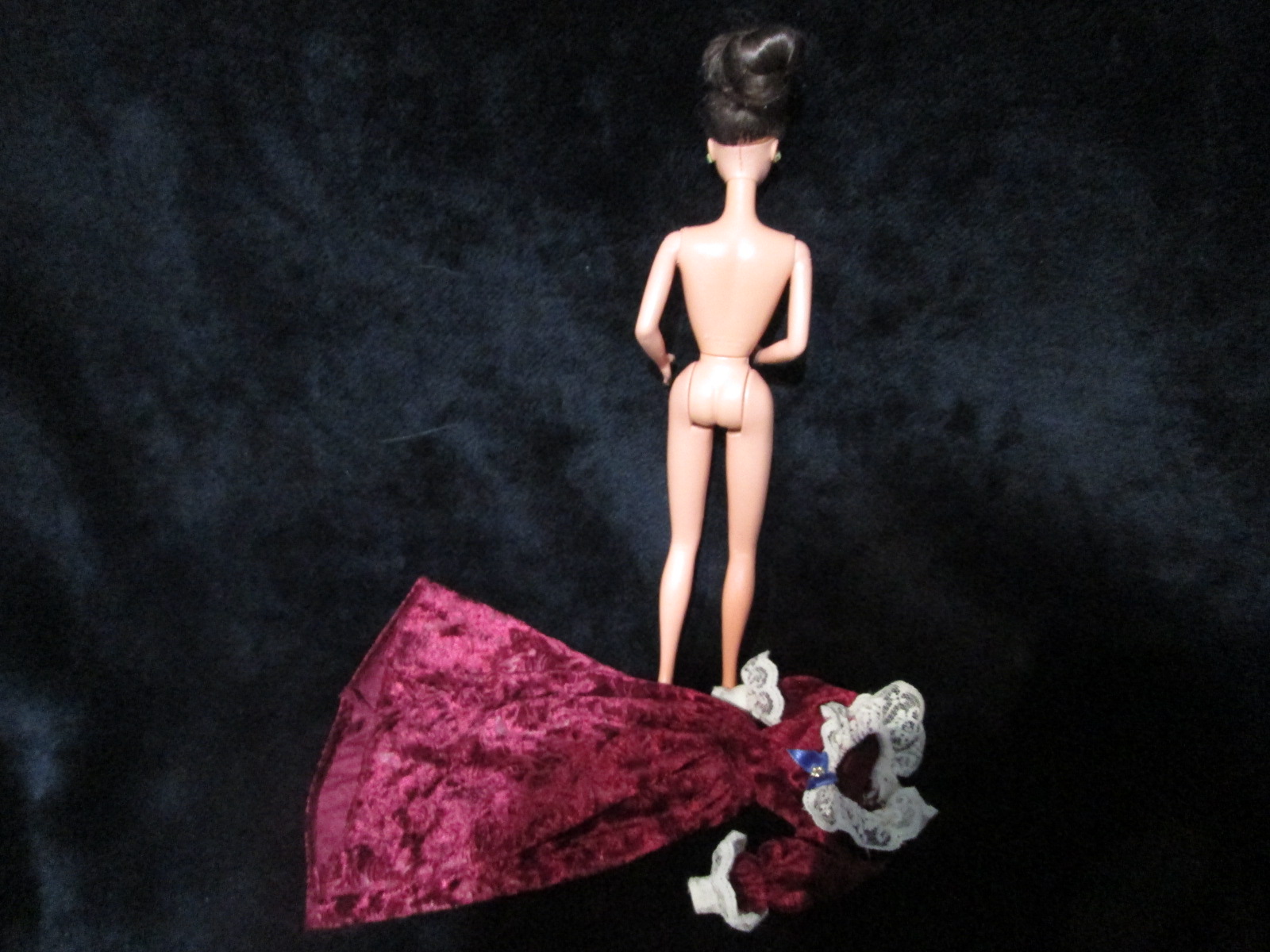 Barbie Holiday Vintage from 1996 ตุ๊กตาบาร์บี้แท้มือสองสภาพดี