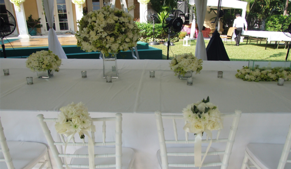 งานแต่งงานโทนขาวเขียว