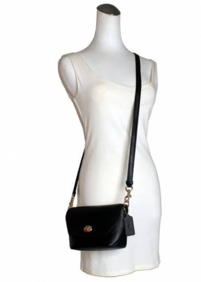 คอลเลคชั่นใหม่ ทั้งสวยทั้งคุณภาพค่ะ😘 COACH KARLEE CROSSBODY BAG 💐พร้อมส่ง ได้ไปไม่ผิดหวังแน่นอนค่ะ! สวยๆแบบคนดังระดับโลกกันค่าา กระเป๋าสะพายแบบครอสบอดี้ร์ หนังแท้นิ่มสวยงามมากๆค่ะ รูปทรงน่ารักกระทัดรัด เปิดปิดกระเป๋าแบบหมุนล็อค ภายในสามารถ