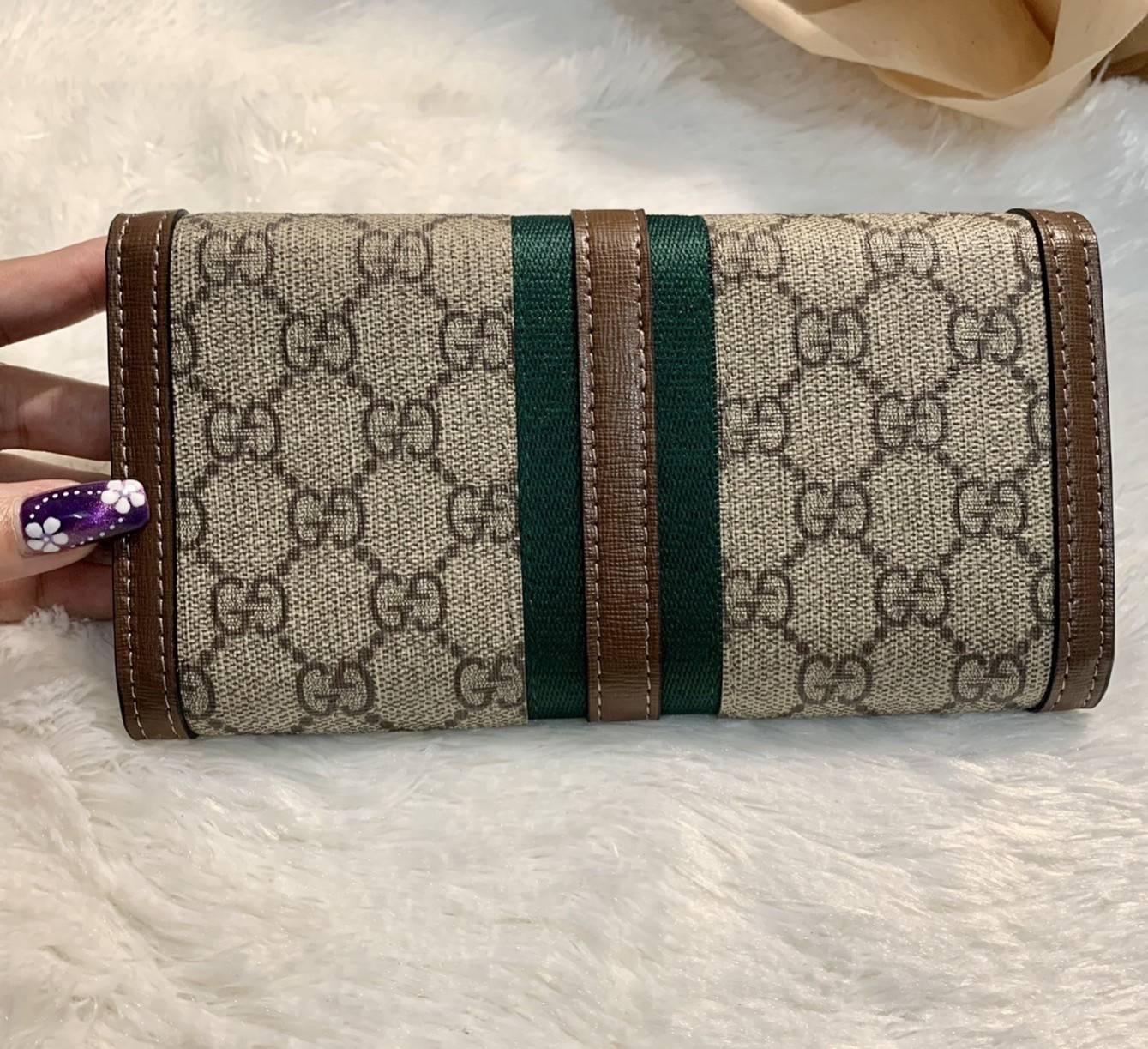 GUCCI Jackie 1961 chain wallet กระเป๋าสตางค์ใบยาวพร้อมสายสะพายโซ่สีทอง ขนาดพกพา หยิบจับถนัดมือ