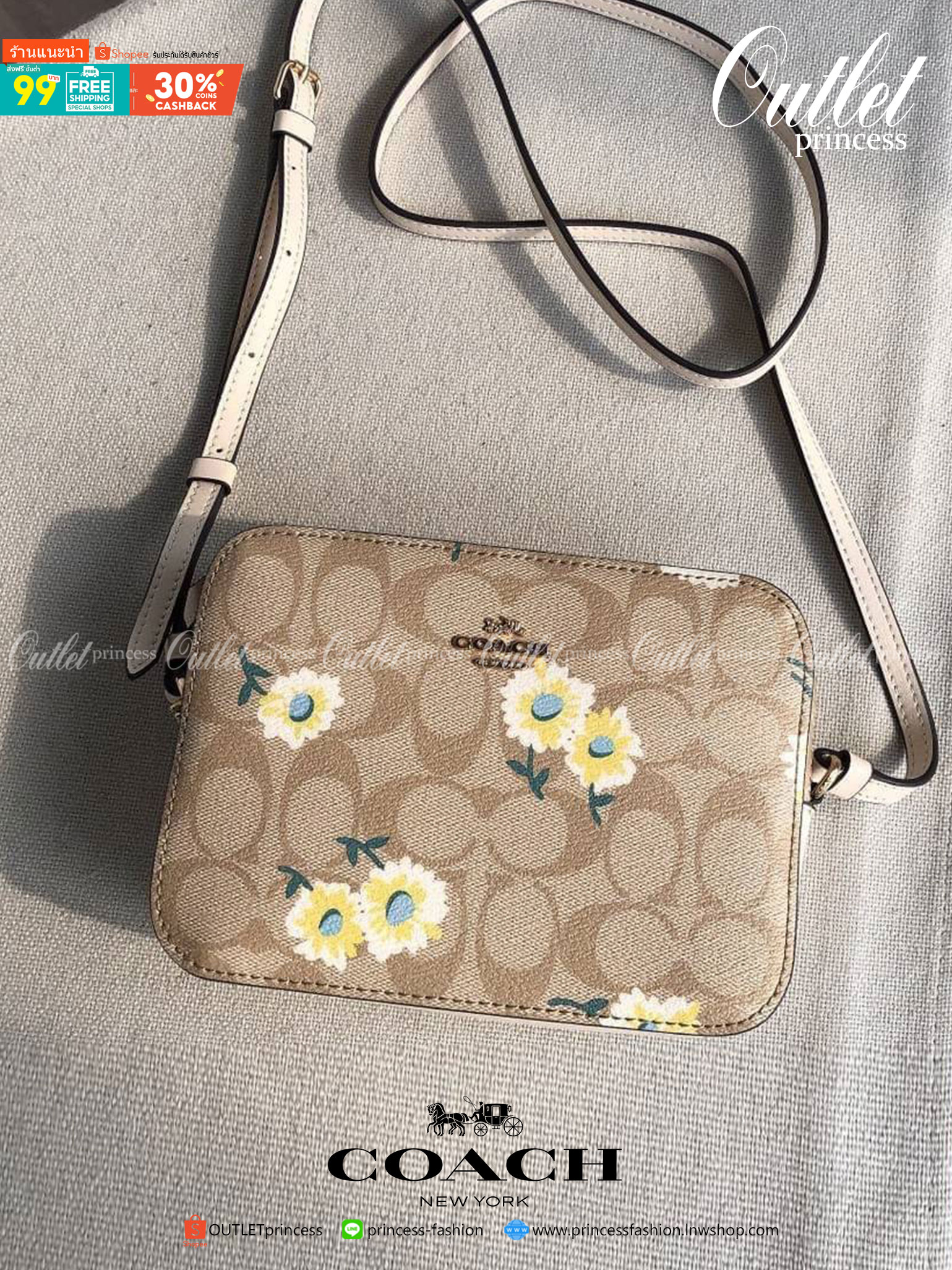 COACH C3354 MINI CAMERA BAG IN SIGNATURE CANVAS WITH DAISY PRINT คอลเลคชั่นใหม่ เอาใจสายหวาน!! กระเป๋าสะพายข้างไซส์มินิ ทรงสวยกำลังดี ดีไซน์ตกแต่งลายดอกเดซี่ คิ้วท์แบบไม่มีใครเกินแน่นอน วัสดุหนังแคนวาสเคลือบลาย เปิด-ปิดด้วยซิป สายสะพายปรับได้ตามตัว ภายในม