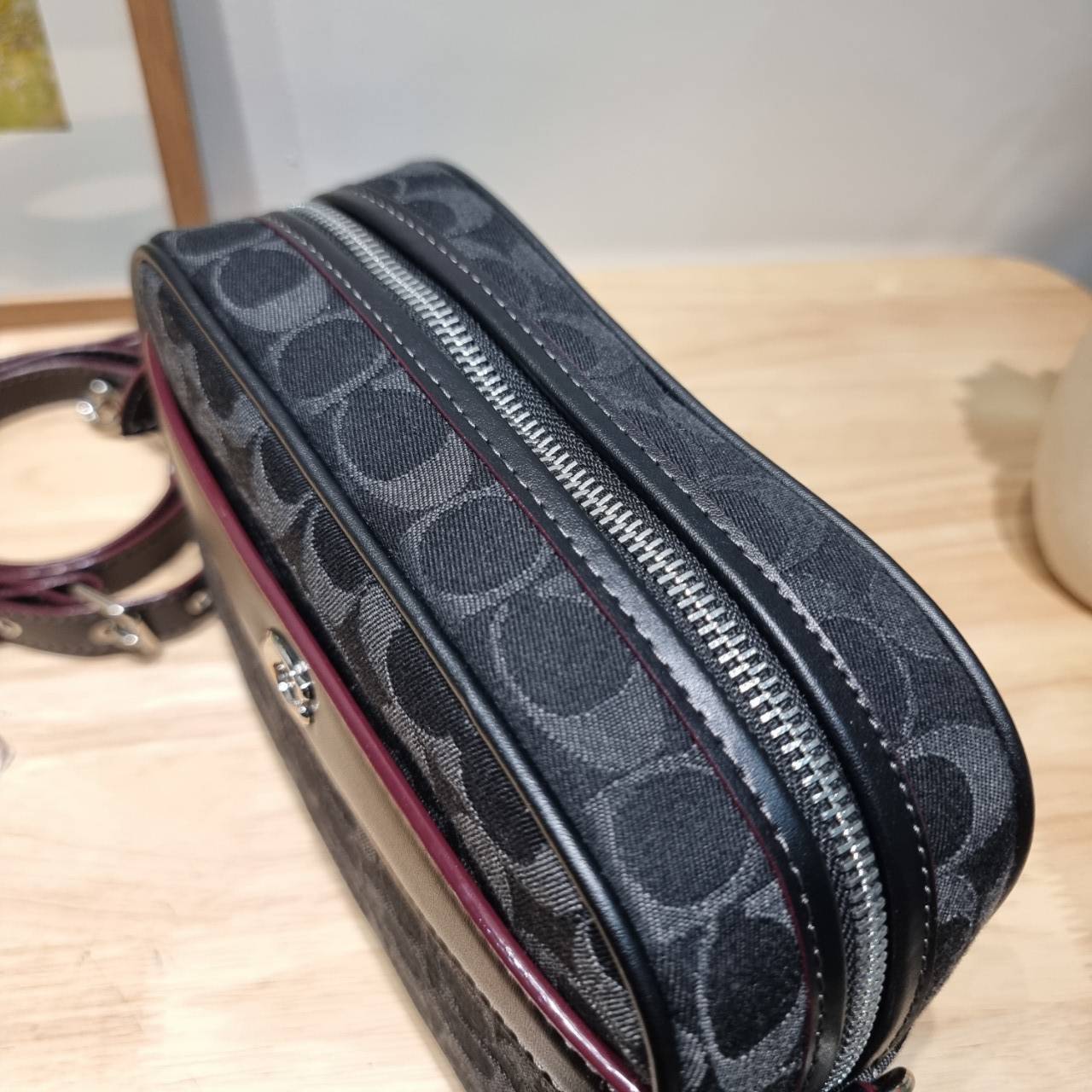 COACH CE744 CAMERA BAG IN SIGNATURE DENIM กระเป๋าสะพายข้างรูปทรงสวยคลาสสิค BLACK MULTI เกรดท็อปออริ เกรดดีสุด สลับแท้ 1:1