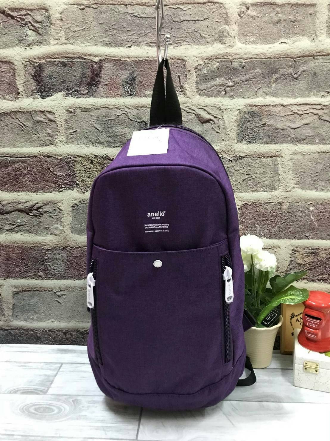 Anello Big Body Bag New arrival ! อีกหนึ่งคอลเลคชั่นของ anello ที่ออกแบบ การใช้งานที่ใช้ได้กับผู้หญิง และผู้ชาย (unisex) วัสดุ Polyester canvas ที่มีน้ำหนักเบา แบ่งช่องใช้งานหลายช่อง ด้านหน้า สกรีนโลโก้โดดเด่น สำหรับช่องใหญ่เปิดปิดด้วยซิปคู่ปั๊มโลโก้ ออกแ