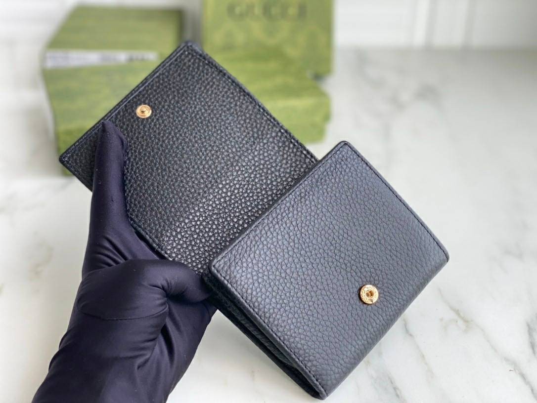 VIP 】Gucci small wallet 3 พับ มีช่องซิปใส่เหรียญ น่ารักมาก งานหนังแท้ รุ่นพิเศษครบเซ็ท ราคาคุ้มที่สุด ต้อนรับปีแห่งความปัง!! เอ็กซ์คลูซีฟมาก!!