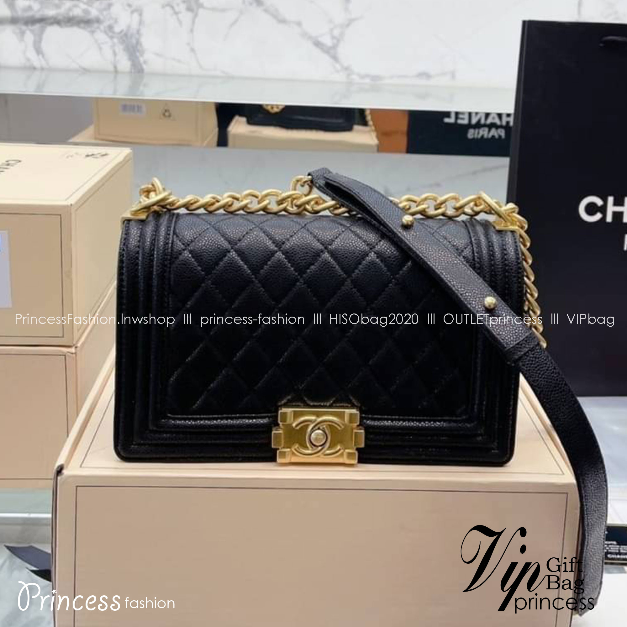 Chanel Boy 10" พร้อมส่งที่ไทย รุ่นสุดฮอต อะไหล่สีทองสุดหรู วัสดุหนังลายคาร์เวีย ทรงคลาสสิคที่สาวๆห้ามพลาด!! ในราคาสุดคุ้ม
