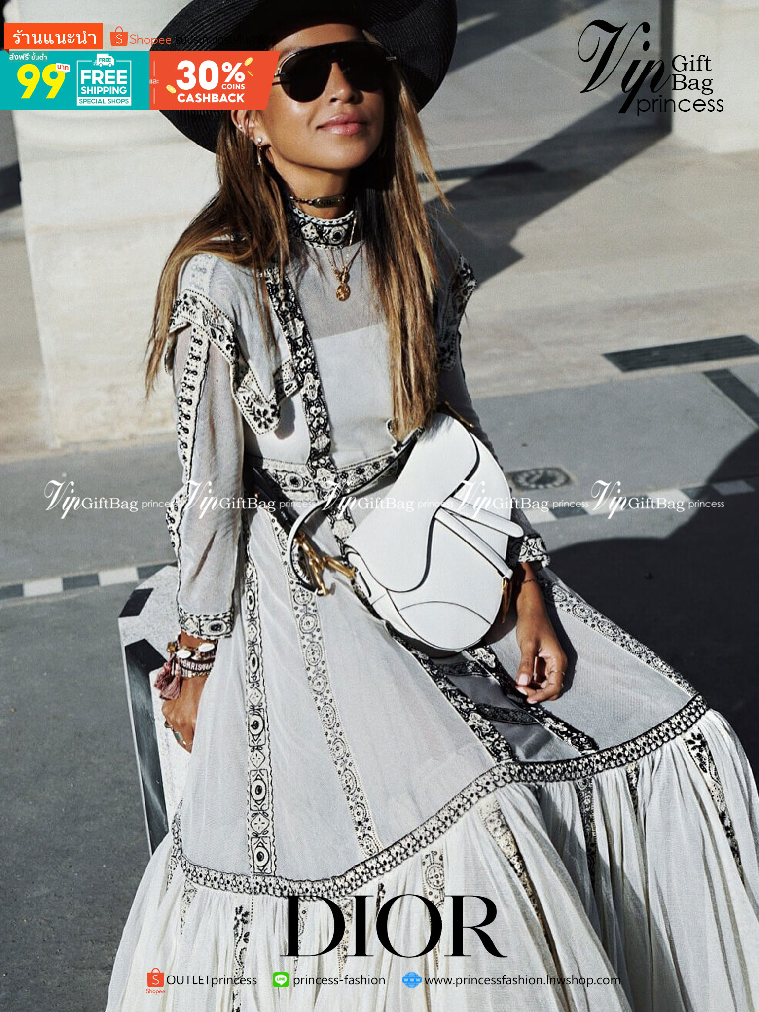 หนังแท้ DIOR SADDLE BAG with strap กระเป๋ารุ่นยอดนิยมตามแบบฉบับแบรนด์ งานออริหนังแท้ทั้งใบ ใช้งานได้ 2 แบบ สะพายยาว CROSSBODY และสายสั้นถือได้เก๋ๆ ลุคนี้คูลสุดๆ เลยค่าา ภาพถ่ายจากสินค้าจริง! สวยมาก พร้อมส่งที่ไทยราคาสุดคุ้ม สาวๆ ห้ามพลาดค่ะ!