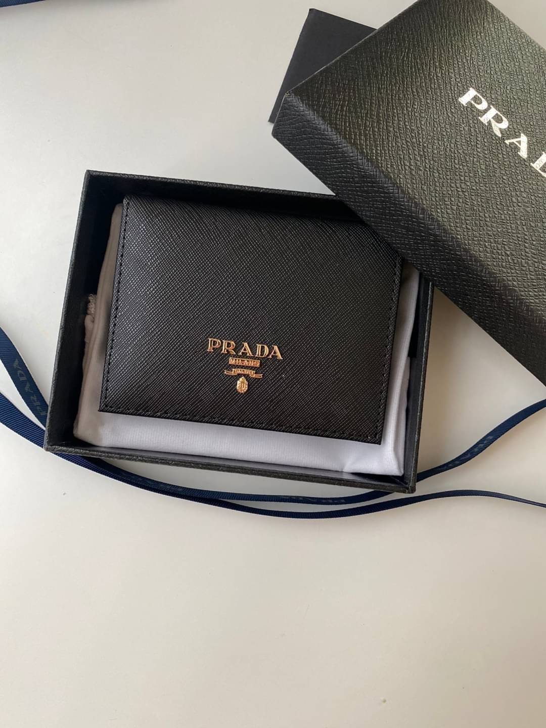 VIP หนังแท้ 】2พับ PRADA Small Saffiano Leather Wallet