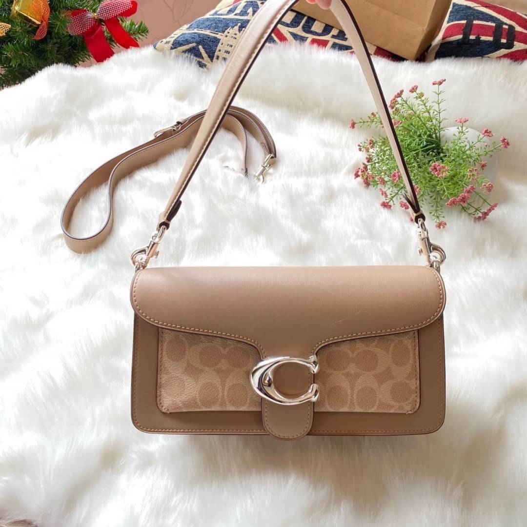 ของแท้ 💯% COACH Coach tabby convenience shoulder bag crossbody Product Details Polished pebble leather Inside zip BEIGE