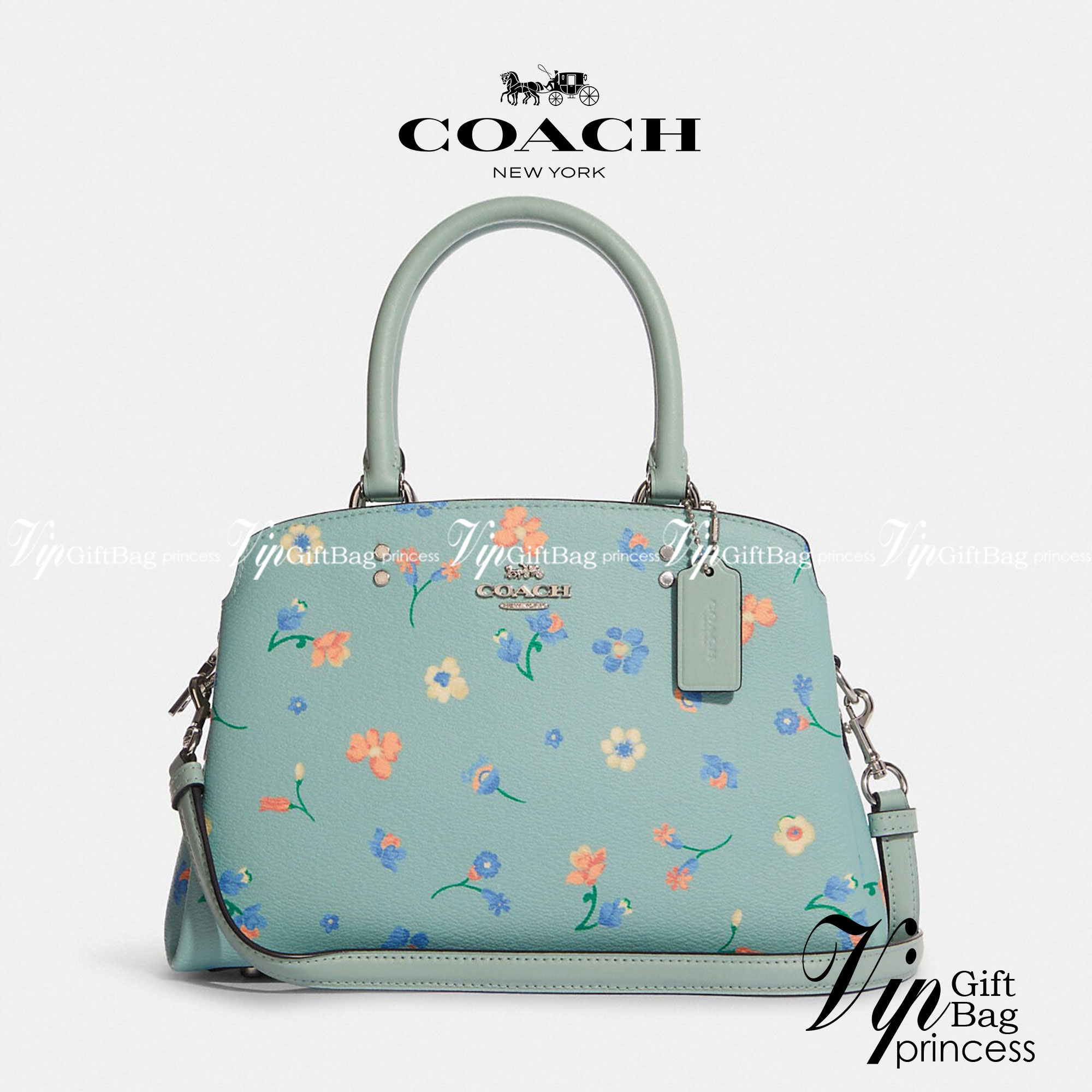COACH C8216 MINI LILLIE CARRYALL WITH MYSTICAL FLORAL PRINT สีใหม่ล่าสุด กับรุ่นที่สุดของความขายดี คอลยอดฮิตในลวดลายสุดชิค กระเป๋าสะพายทรงสวย ที่ดีไซน์ออกมาให้ใช้งานง่าย สะดวก สวย หรู ดูดี!! วัสดุหนังแคนวาสเคลือบลาย มาพร้อมสายสะพายข้างและหูจับในตัว ถอดออก