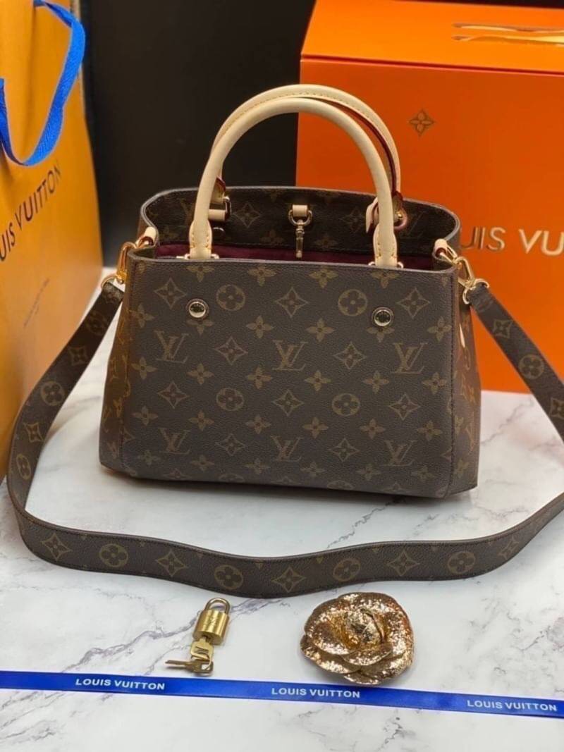 VIP 】หนังแท้ LOUIS VUITTON Montaigne BB M41055