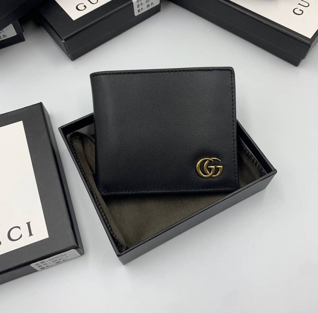 หนังแท้ GUCCI GG Marmont leather bi-fold wallet / GUCCI BLACK ANIMALIER BEE WALLET / GUCCI Men Wallet พร้อมส่งที่ไทย กระเป๋าสตางค์ 2 พับ รุ่นคลาสสิกได้ทุกยุคสมัย งานหนังแท้ทั้งใบ พร้อมส่งที่ไทย ภาพสินค้าถ่ายจากงานขายจริง ใช้งานต่างประเทศได้