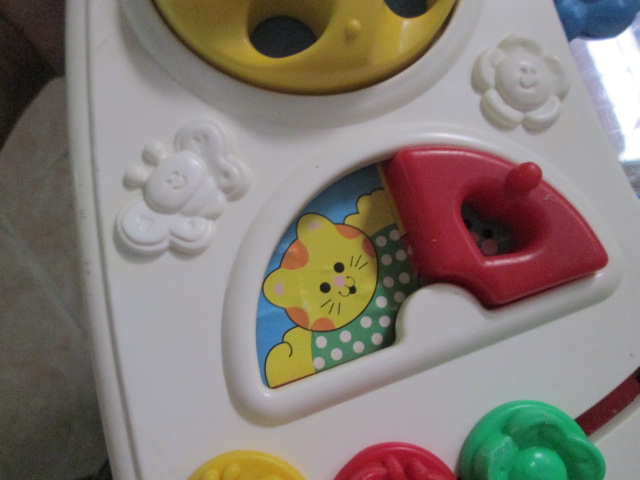Fisher Price Activity Center ของเล่นเสริมพัฒนาการสำหรับเด็กมือสอง