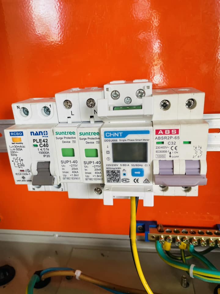 Hoymiles Micro Inverterv On grid อินเวอร์เตอร์ รุ่น MI-1200 (1.2KW)