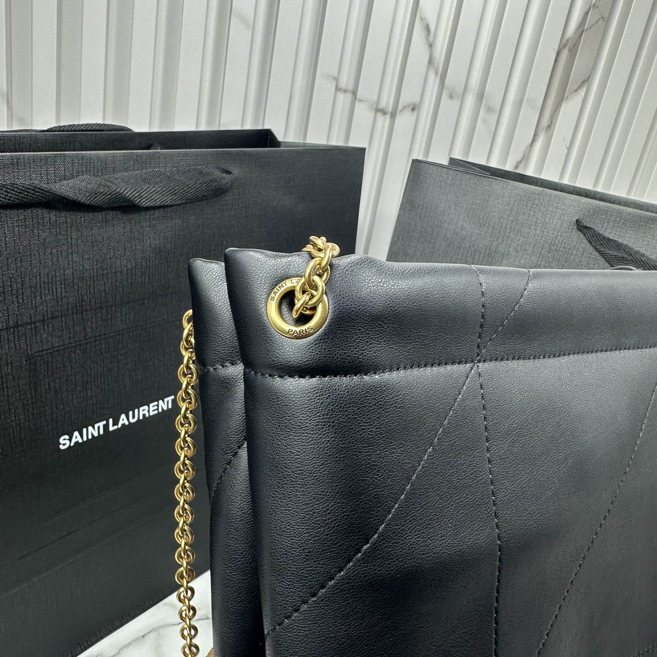 YSL JAMIE 4.3 POCHON / YSL TOTE BAG กระเป๋าสะพายทรงโท้ท รุ่นใหม่ งานหนังเต็มใบจุของได้เยอะ เกรดออริ 1:1