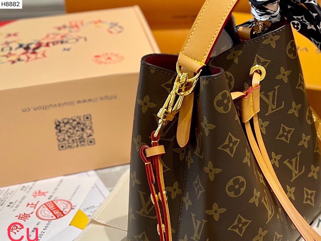LV Neonoe Monogram Canvas Luxury Leather Handbag / LV Bucket Bag 9" พร้อมส่ง 3 สี กระเป๋าสะพายทรงบัคเก็ตโดดเด่นและเป็นเอกลักษณ์ด้วยการตกแต่งลายพิมพ์เฉพาะ อีกหนึ่งรุ่นท็อปฮิต ที่ไม่มีไม่ได้จริงๆ