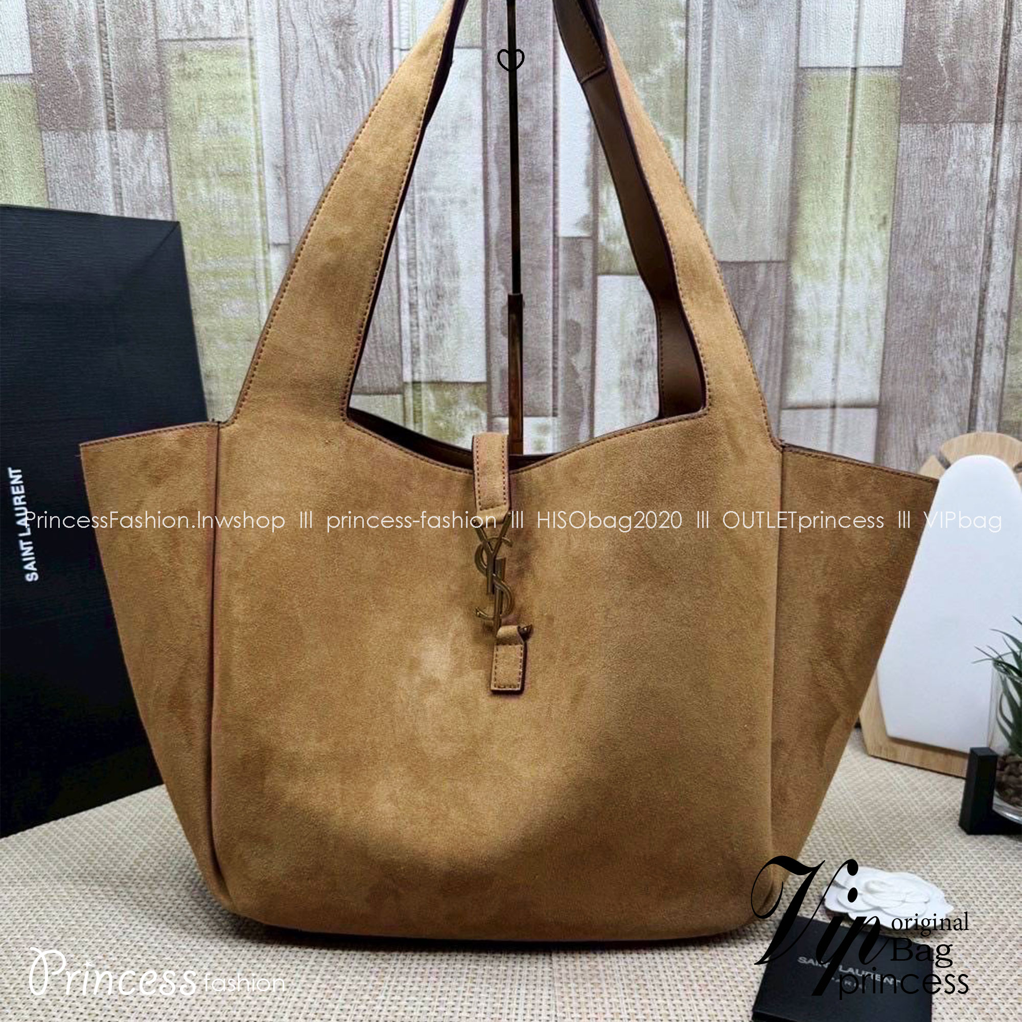 ORI หนังแท้ | YSL Le 5 À 7 Bea suede tote bag / YSL Hobo bag brown suede bag กระเป๋าทรงโท้ทงานหนังกลับ สวยเด่นเป็นเอกลักษณ์ ดีไซน์เรียบแต่มาก สวยดูแพง ภายในโล่งกว้าง จุของได้เยอะ