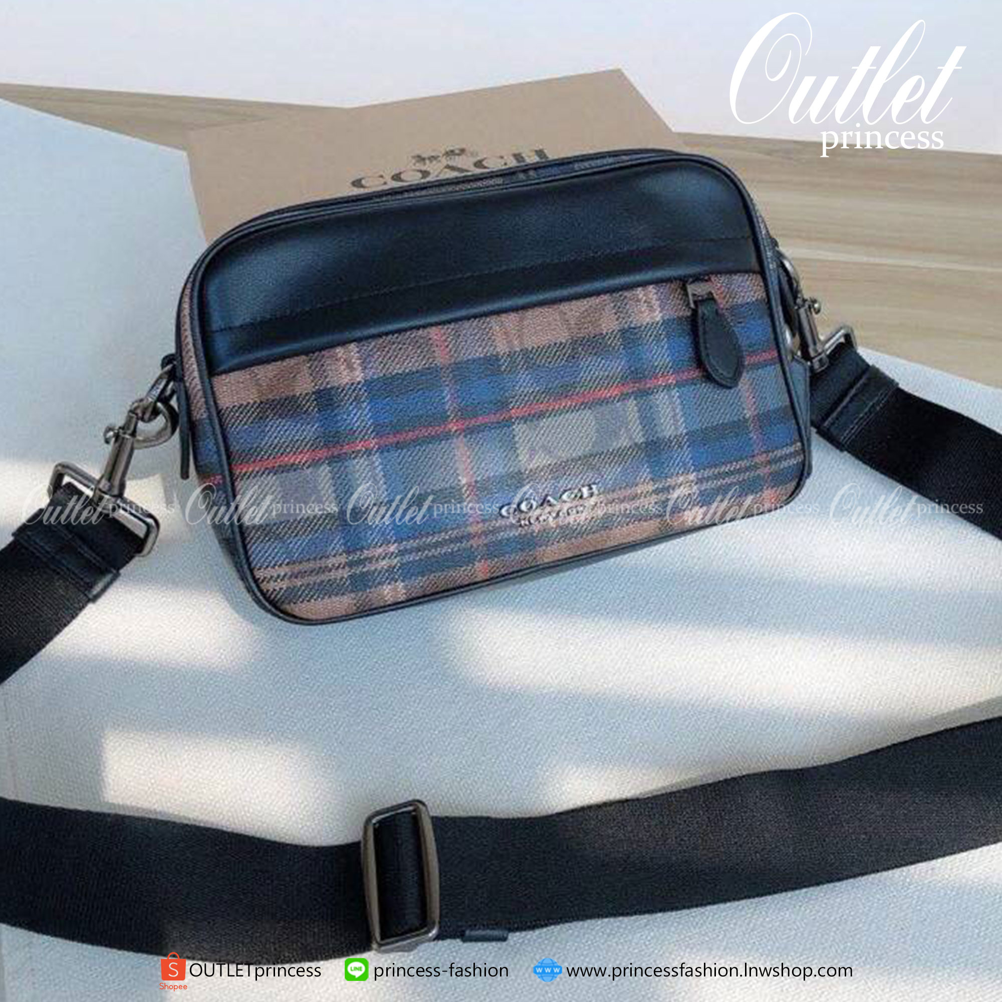 Coach Graham Crossbody NEW ITEM กระเป๋าสะพายลายสุดชิค crossbody