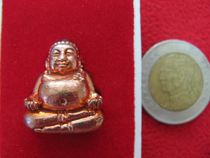 พระสังกัจจายน์อุดมโชค เนื้อทองแดงพิมพ์กลาง อุดกริ่ง รุ่นรวยมหาเศรษฐี วัดนาคกลางวรวิหาร พร้อมกล่องเดิมค่ะ